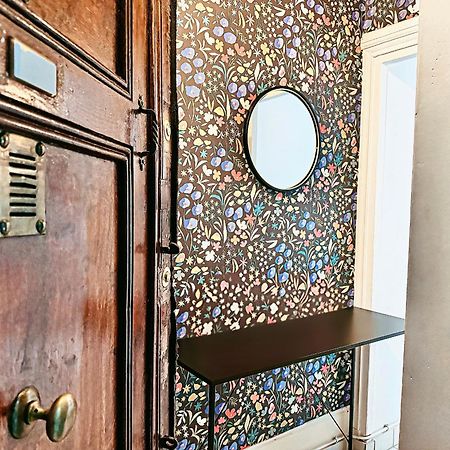 Suite Flamenco Oullins Bagian luar foto