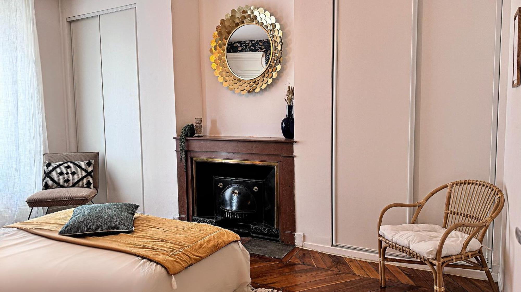 Suite Flamenco Oullins Bagian luar foto